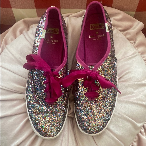 🎀 KEDS Kate spade New York Fuschia glitter Lace up sneakers size 7.5 Gorgeous ! - Picture 1 of 5